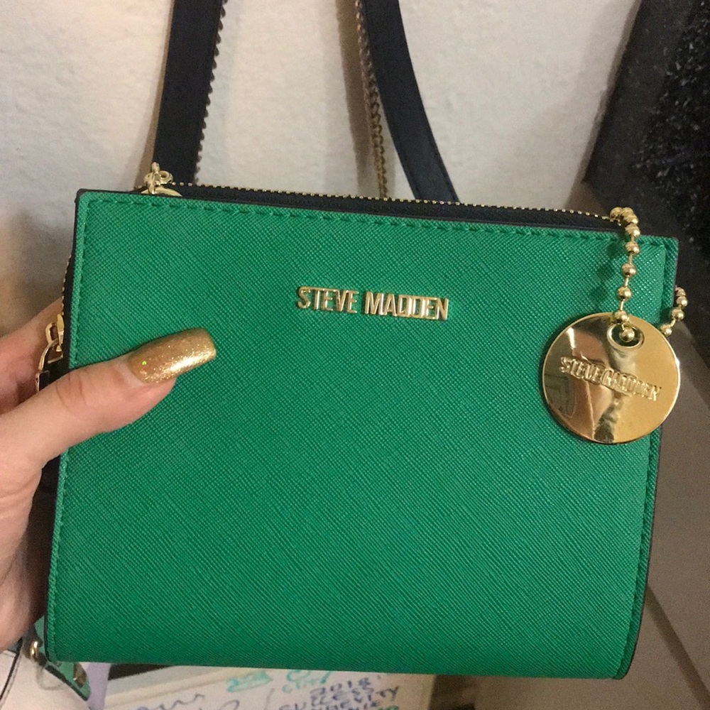 LUCKY GREEN STEVE MADDEN 🦚